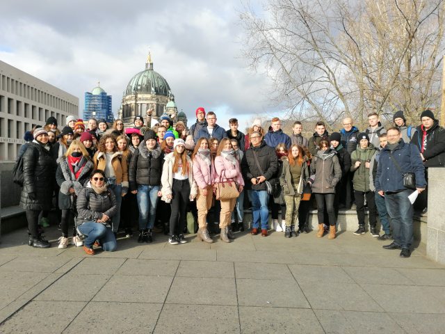 Uczennice ZS Kościelec na wycieczce do Berlina