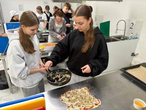 672678992 922142920780835 4552791333574892624 n