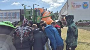 659784835 909458885382572 397302716091411916 n