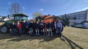 661610501 909459595382501 1850237786681934181 n